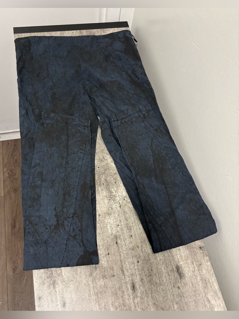 Black women Leggings - Sleek Stretch Bottoms View 5